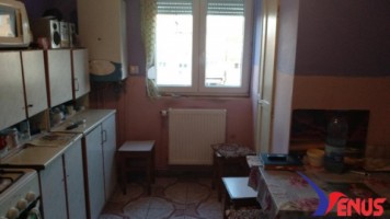 de-vanzare-apartament-cu-3-camere-si-dependinte-decomandat-situat-in-mv-2-la-etajul-4-3